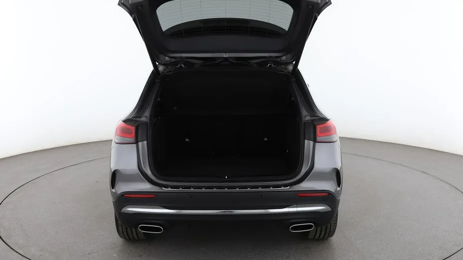 MERCEDES-BENZ GLA -