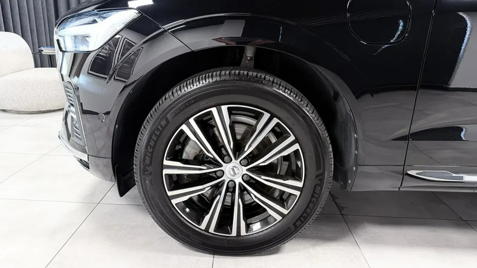 VOLVO XC60 -