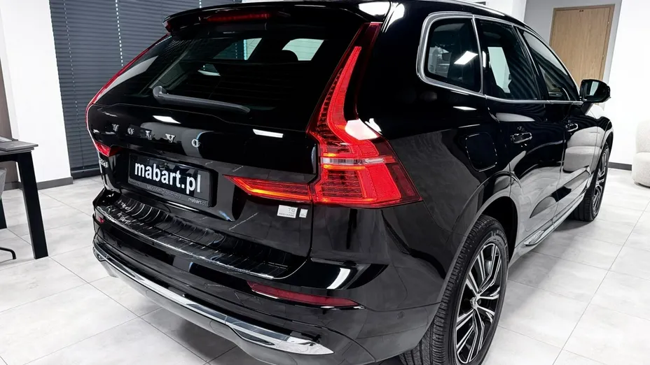 VOLVO XC60 -