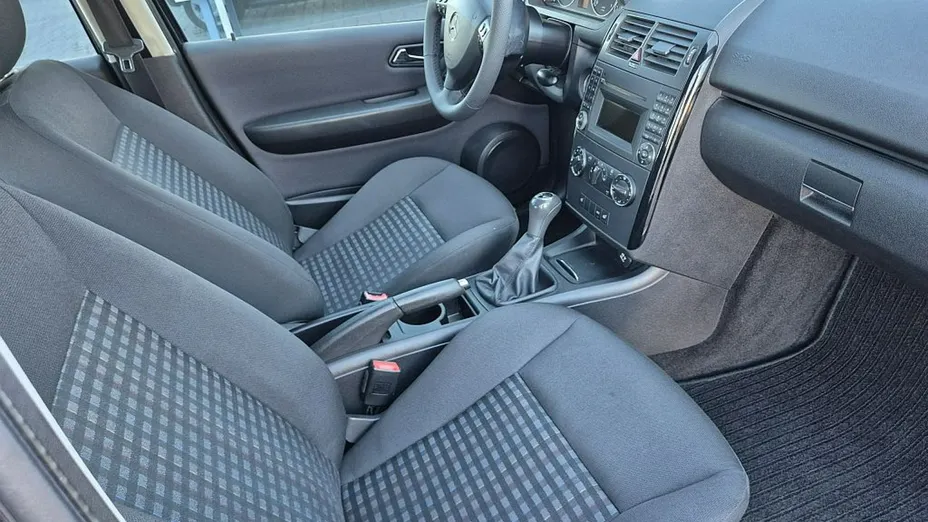 MERCEDES-BENZ A Klasa -