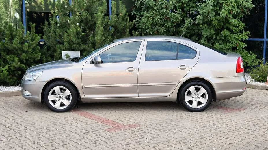 SKODA Octavia -