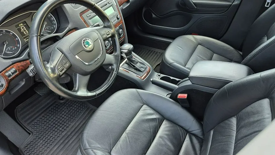 SKODA Octavia -