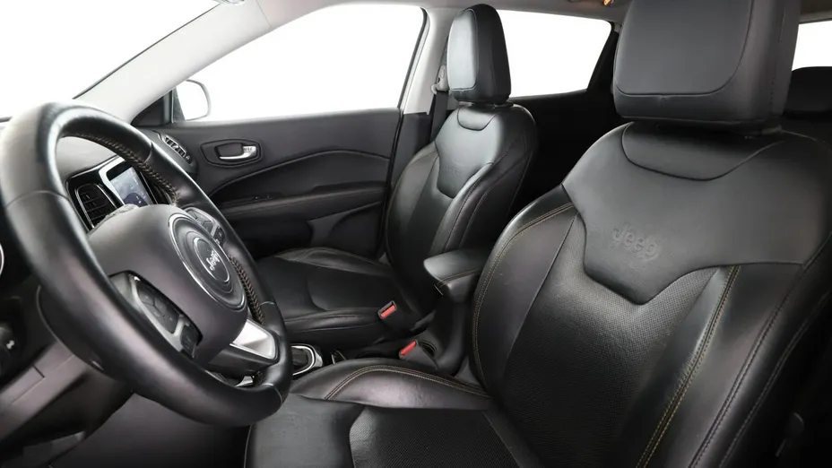 JEEP Compass -
