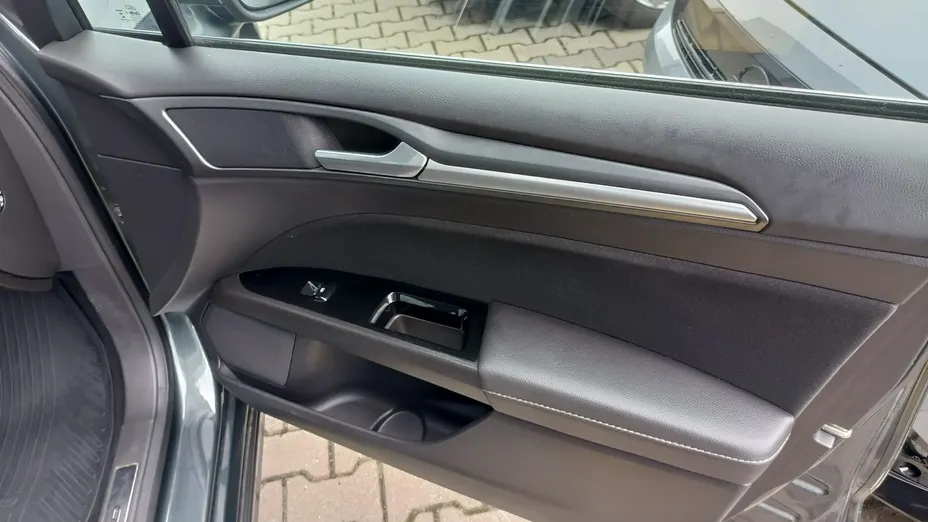 FORD Mondeo -