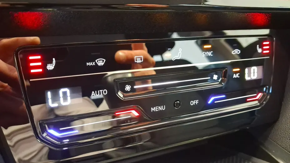 VOLKSWAGEN Passat -