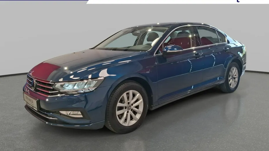 VOLKSWAGEN Passat -