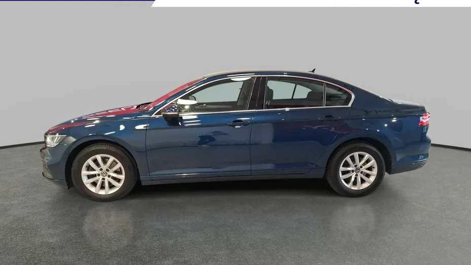 VOLKSWAGEN Passat -