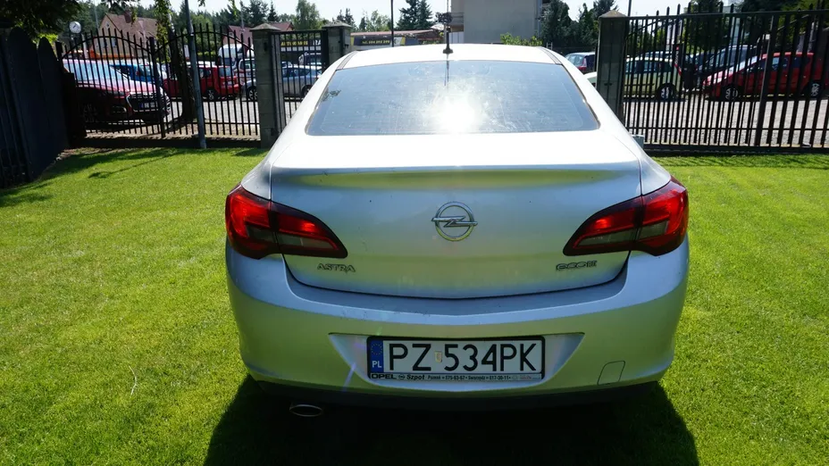 OPEL Astra -