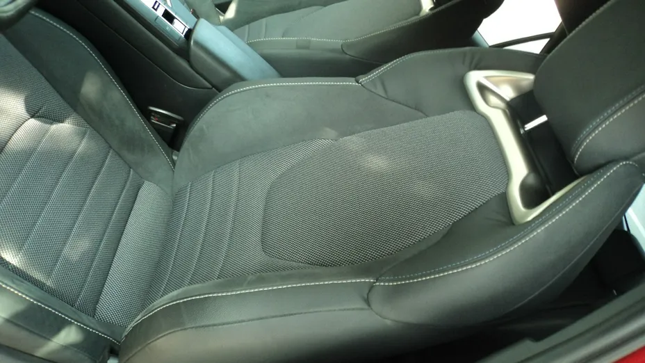 TOYOTA C-HR -