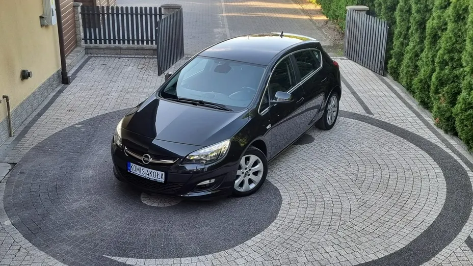 OPEL Astra -