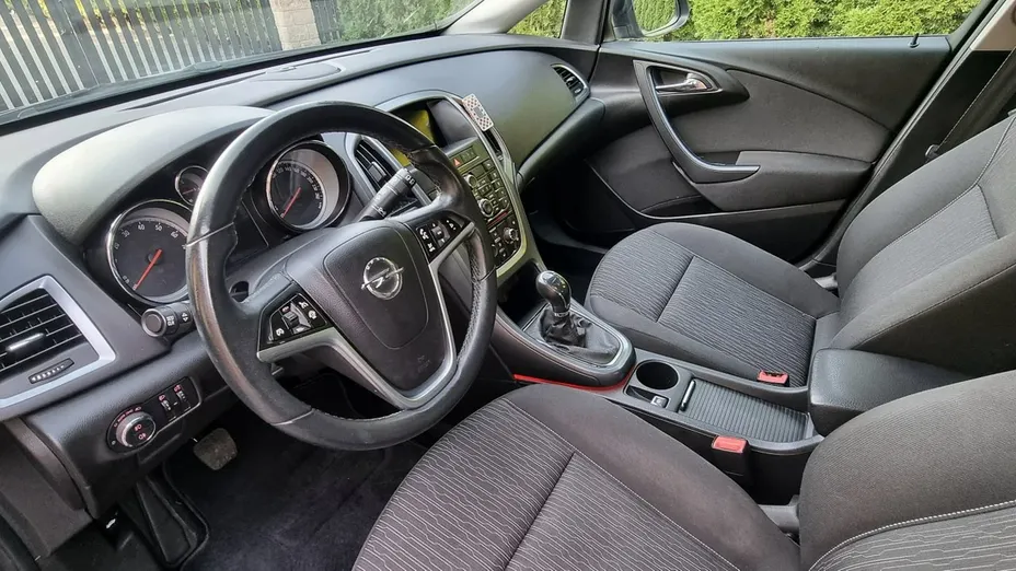 OPEL Astra -