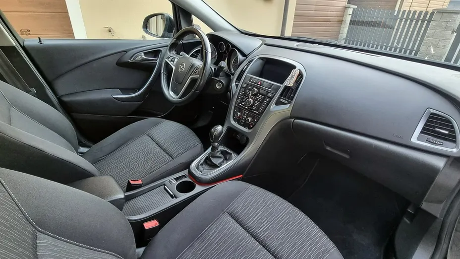 OPEL Astra -