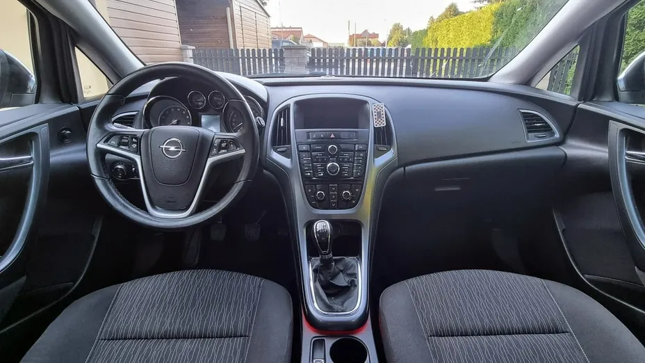 OPEL Astra -