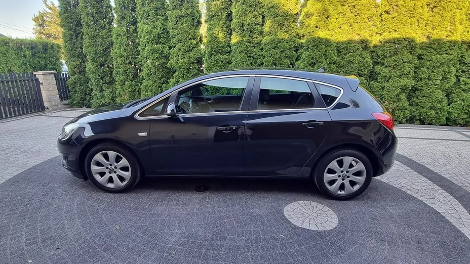 OPEL Astra -
