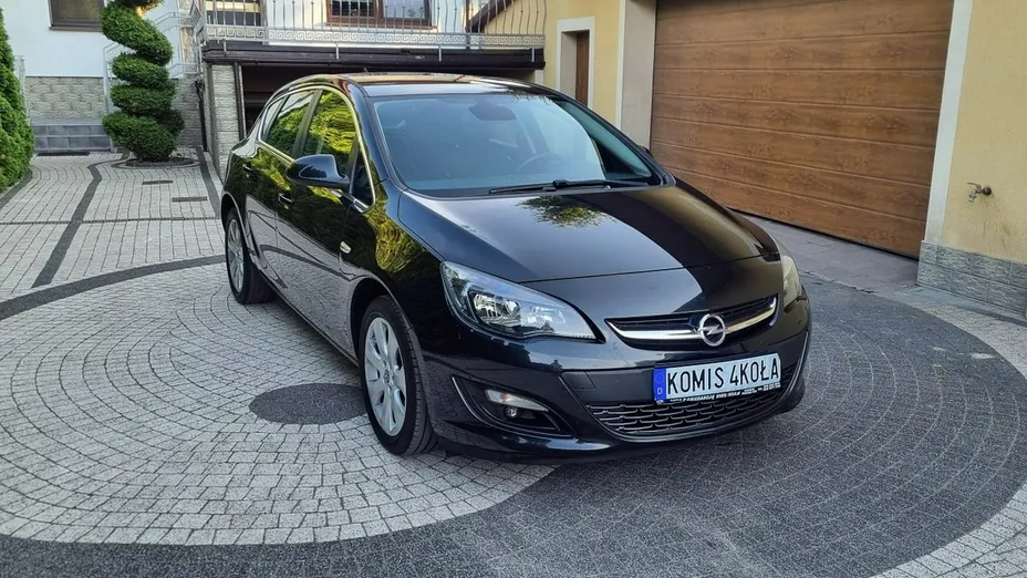 OPEL Astra -