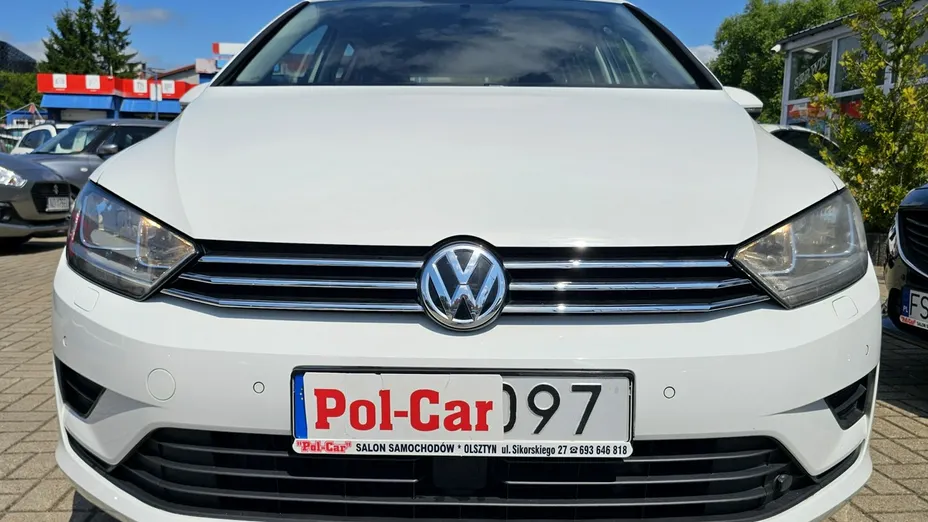 VOLKSWAGEN Golf Sportsvan -