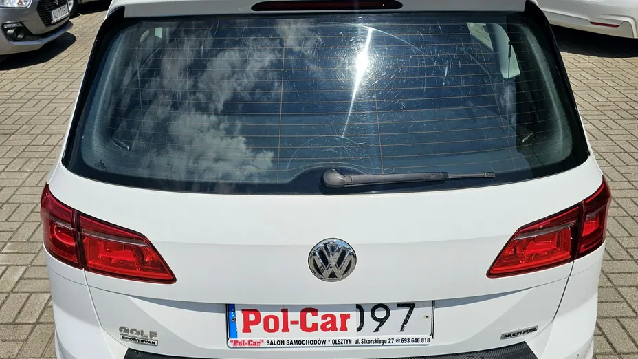 VOLKSWAGEN Golf Sportsvan -