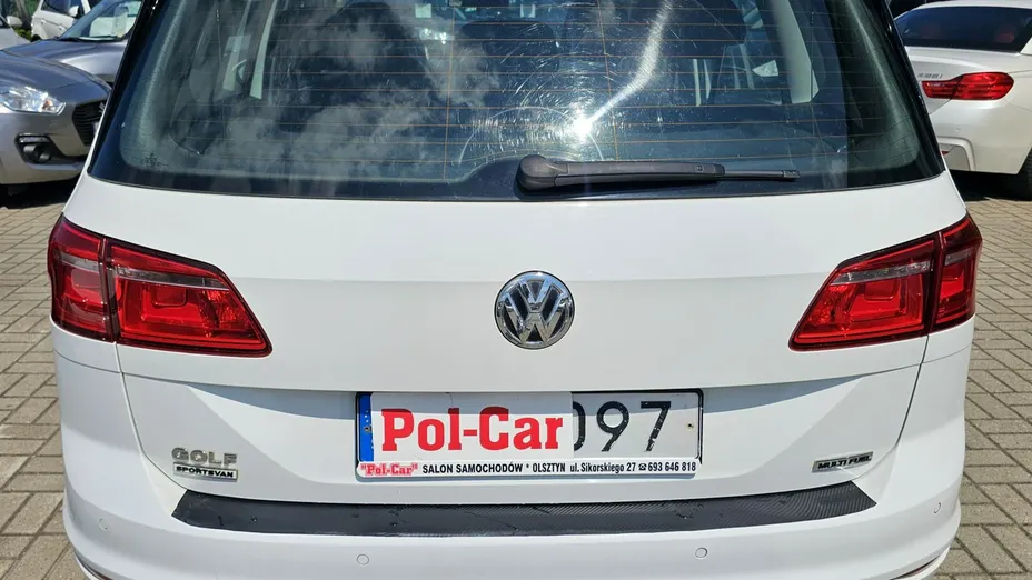 VOLKSWAGEN Golf Sportsvan -
