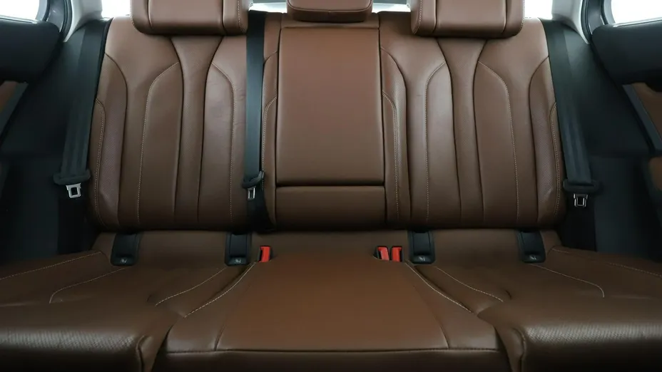 SKODA Enyaq -