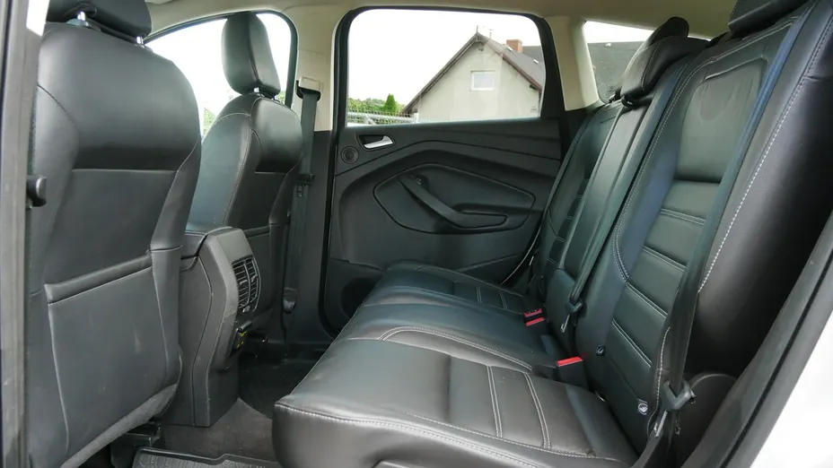 FORD Escape -
