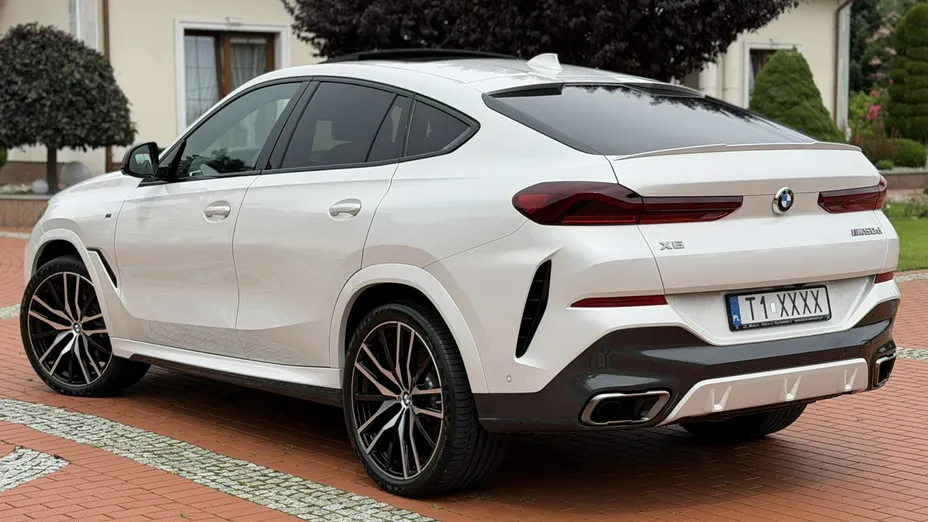 BMW X6 -