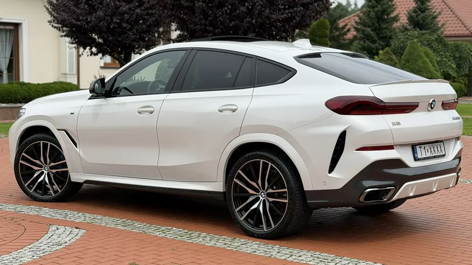 BMW X6 -