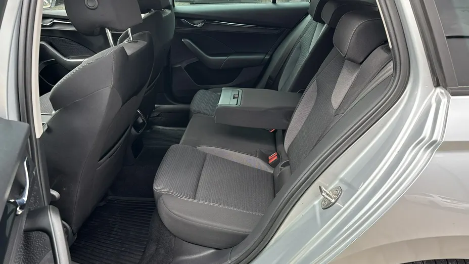 SKODA Octavia -