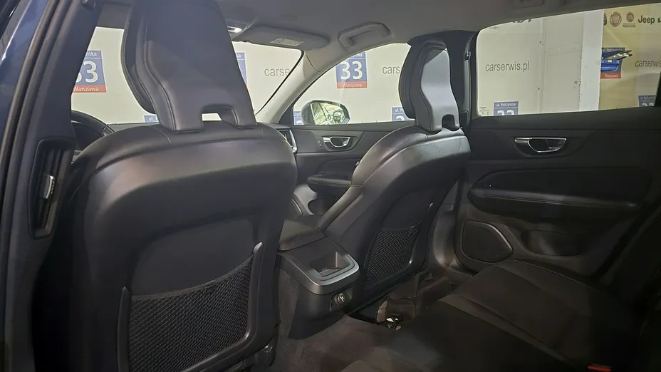 VOLVO V60 -