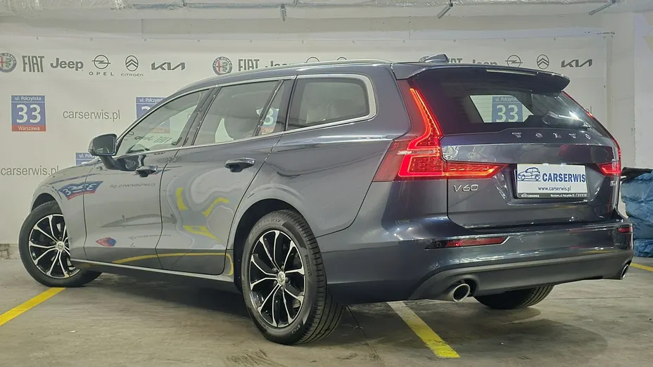 VOLVO V60 -