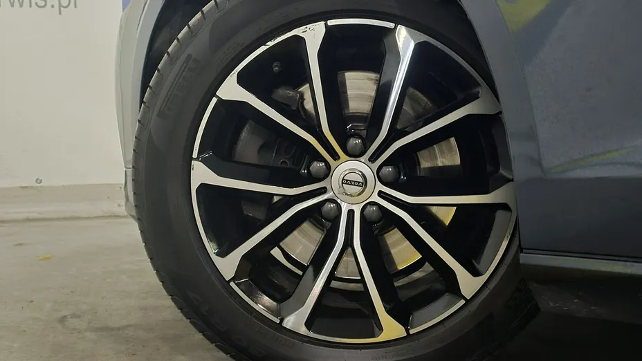 VOLVO V60 -