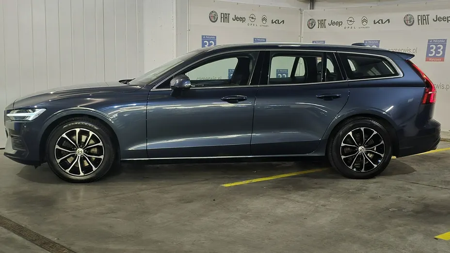 VOLVO V60 -