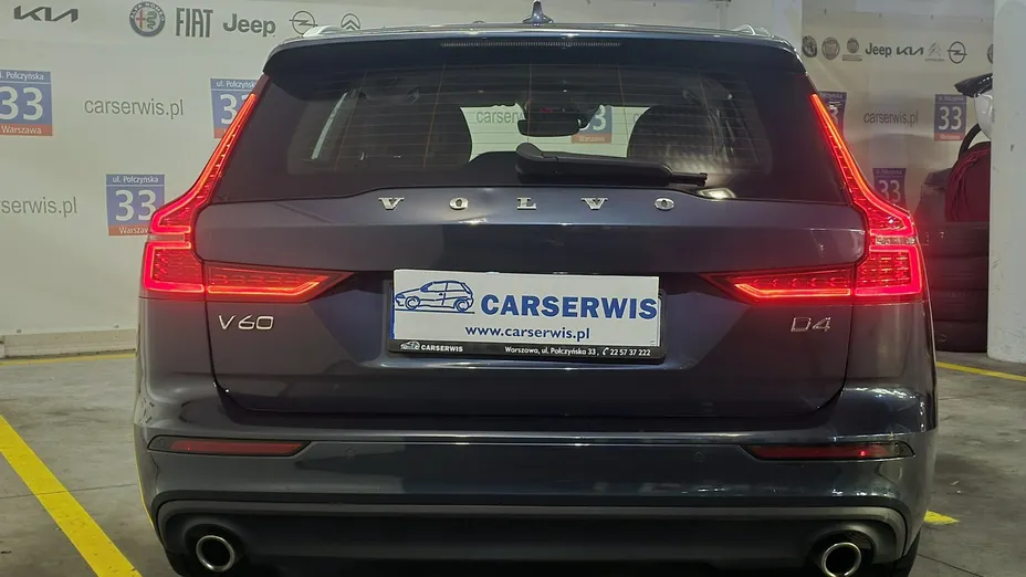 VOLVO V60 -