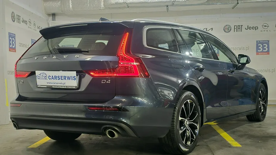 VOLVO V60 -
