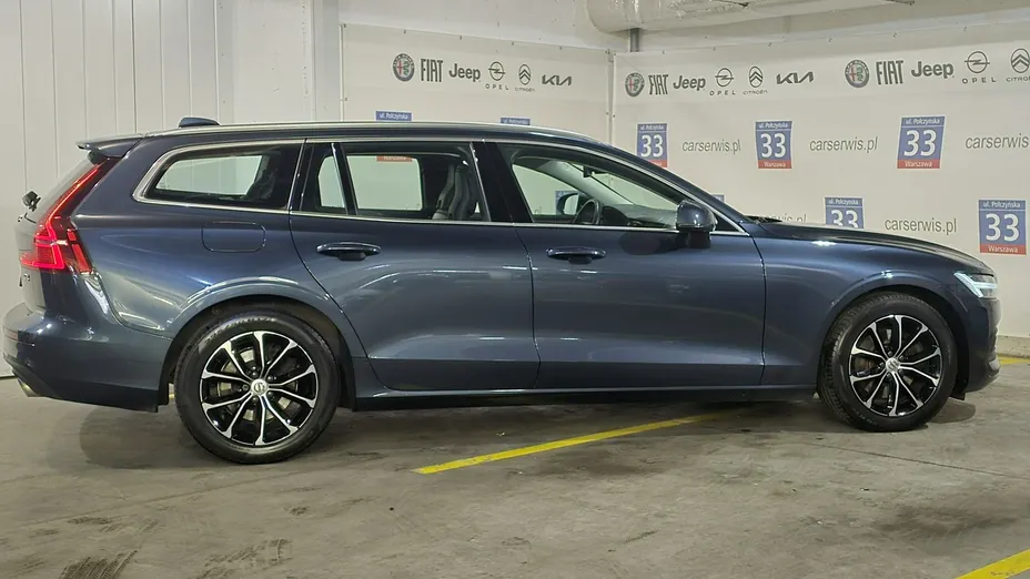 VOLVO V60 -