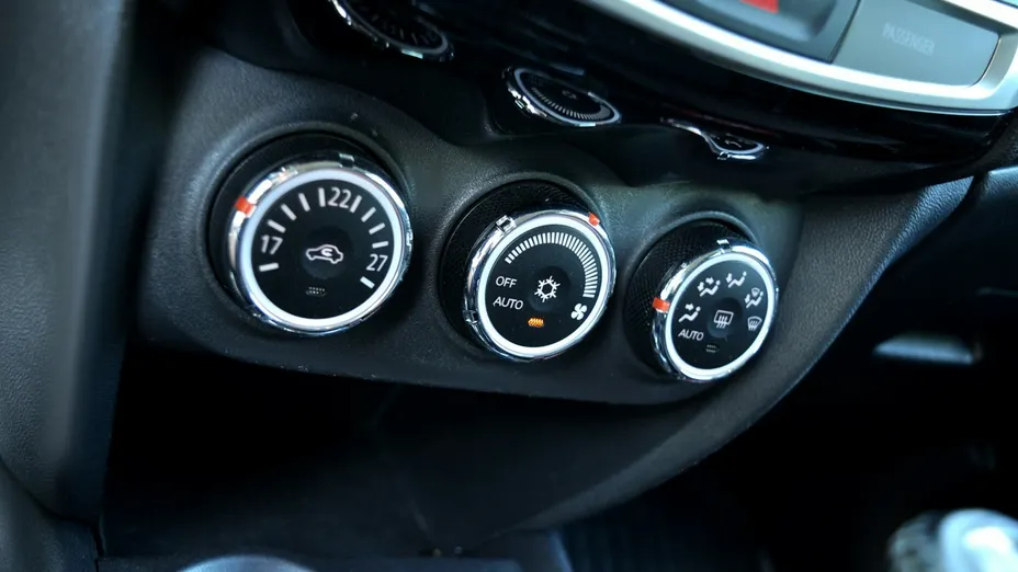 MITSUBISHI ASX -