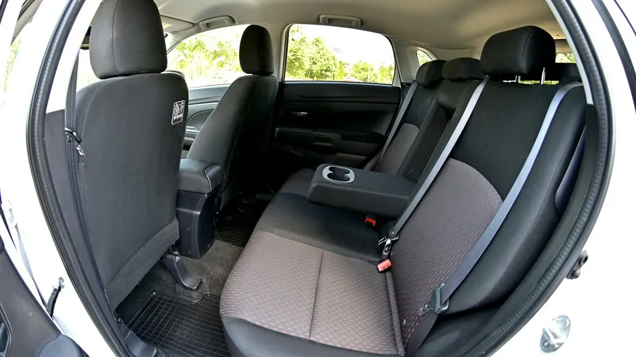 MITSUBISHI ASX -