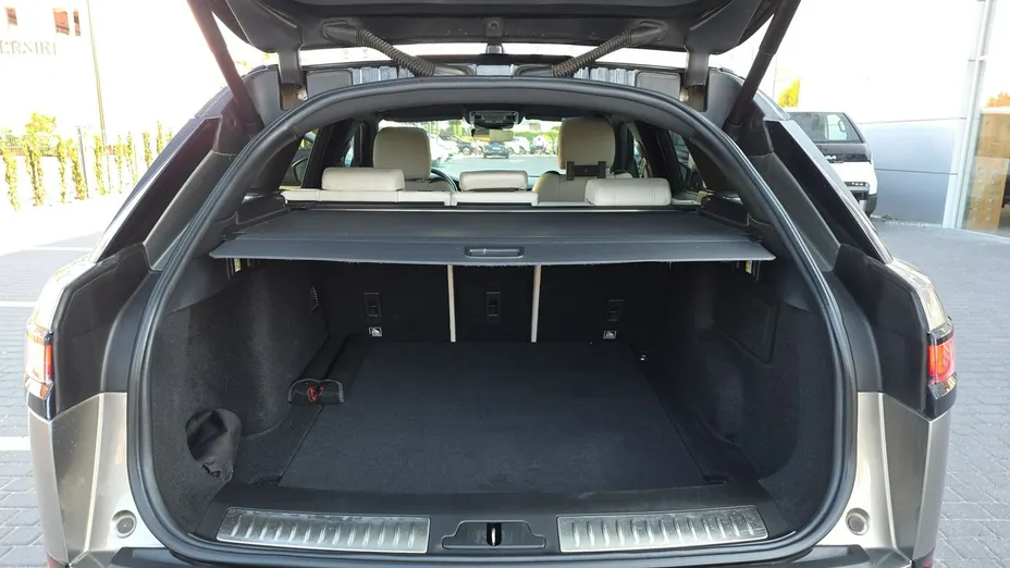 LAND ROVER Range Rover Velar -