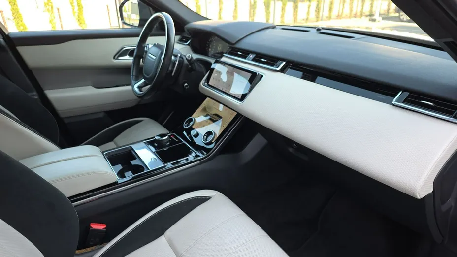 LAND ROVER Range Rover Velar -