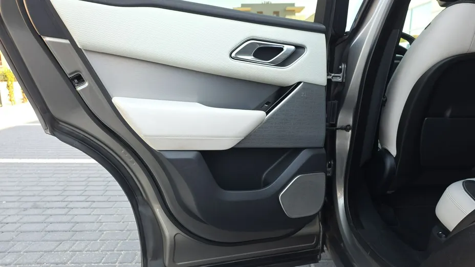 LAND ROVER Range Rover Velar -