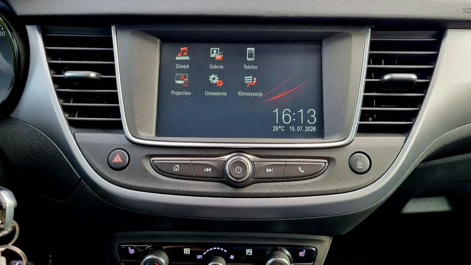 OPEL Crossland X -