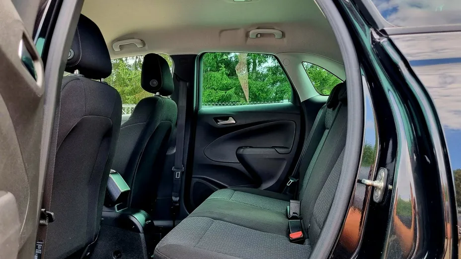 OPEL Crossland X -