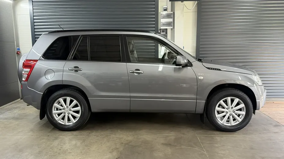 SUZUKI Grand Vitara -