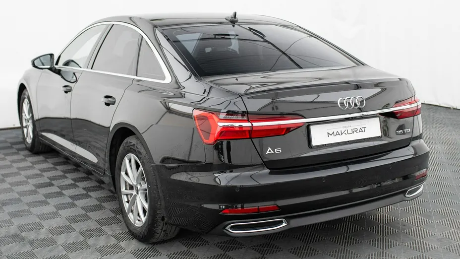 AUDI A6 -