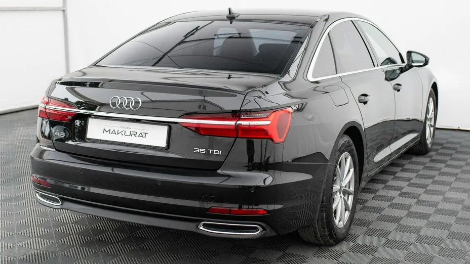 AUDI A6 -