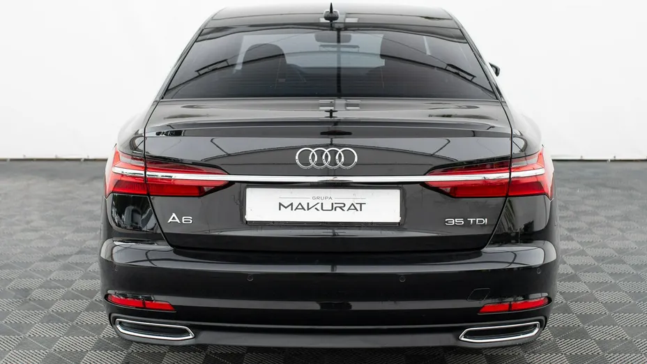 AUDI A6 -