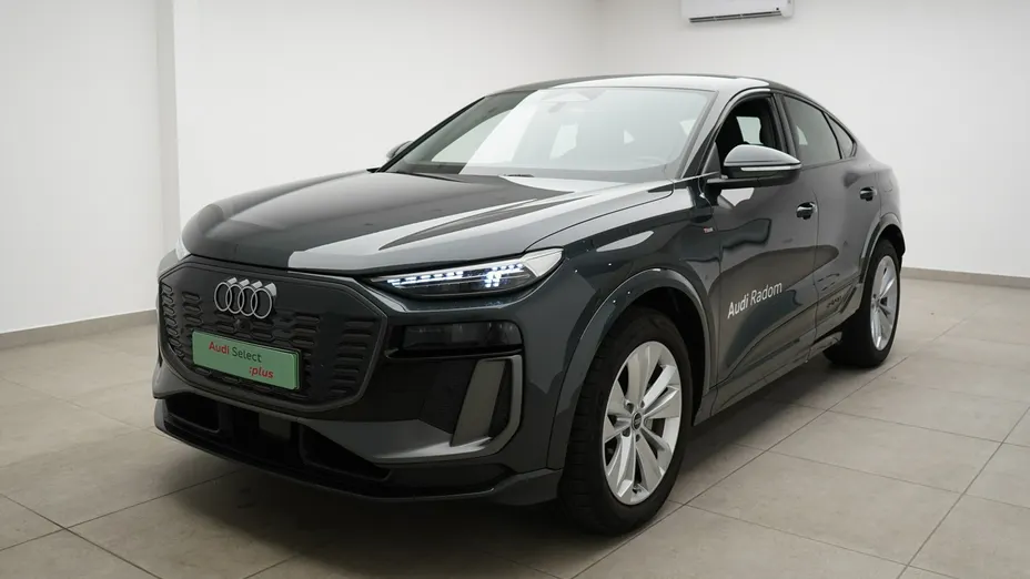 AUDI Q6 Sportback e-tron -