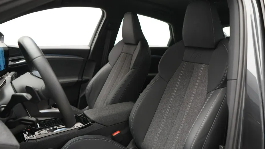 AUDI Q6 Sportback e-tron -