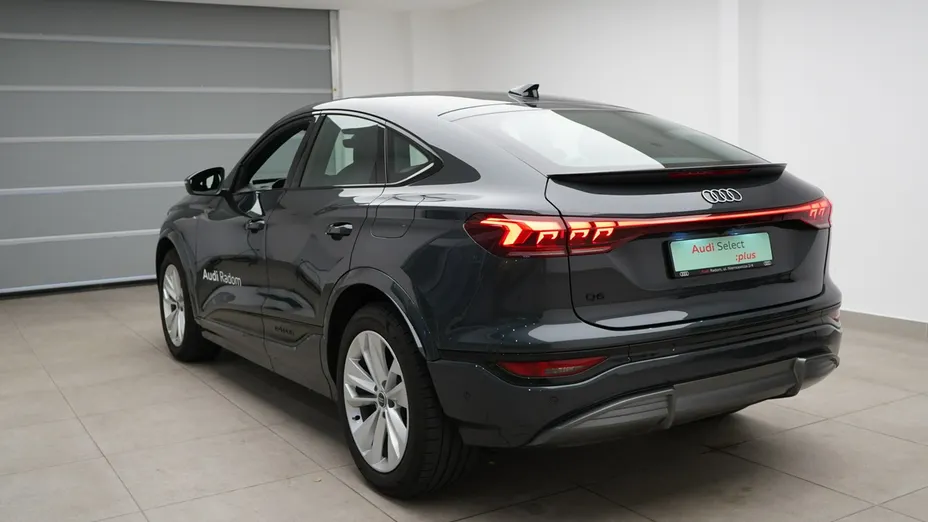 AUDI Q6 Sportback e-tron -