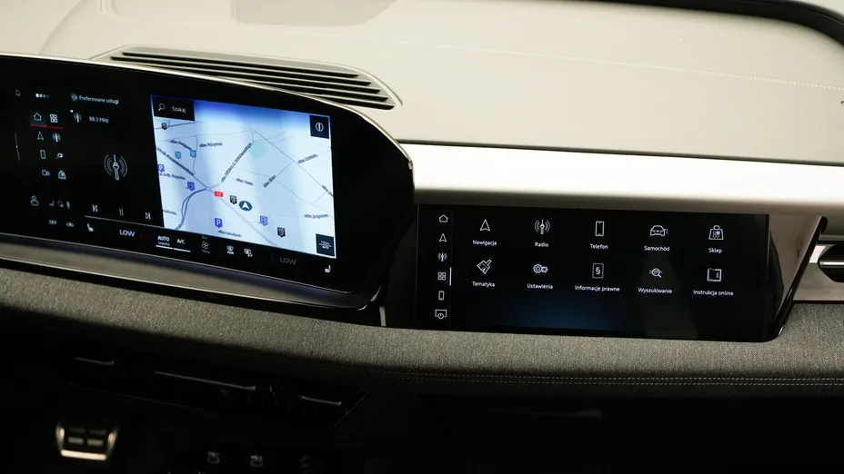 AUDI Q6 Sportback e-tron -