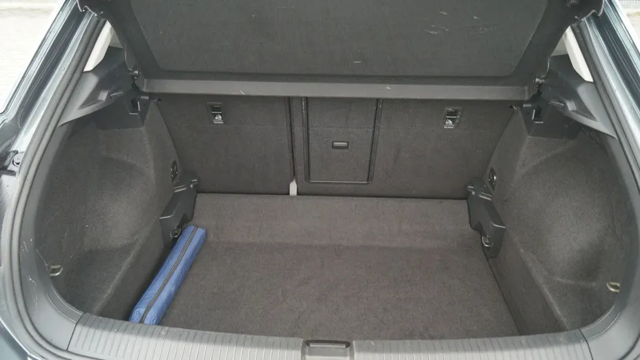 VOLKSWAGEN T-ROC -